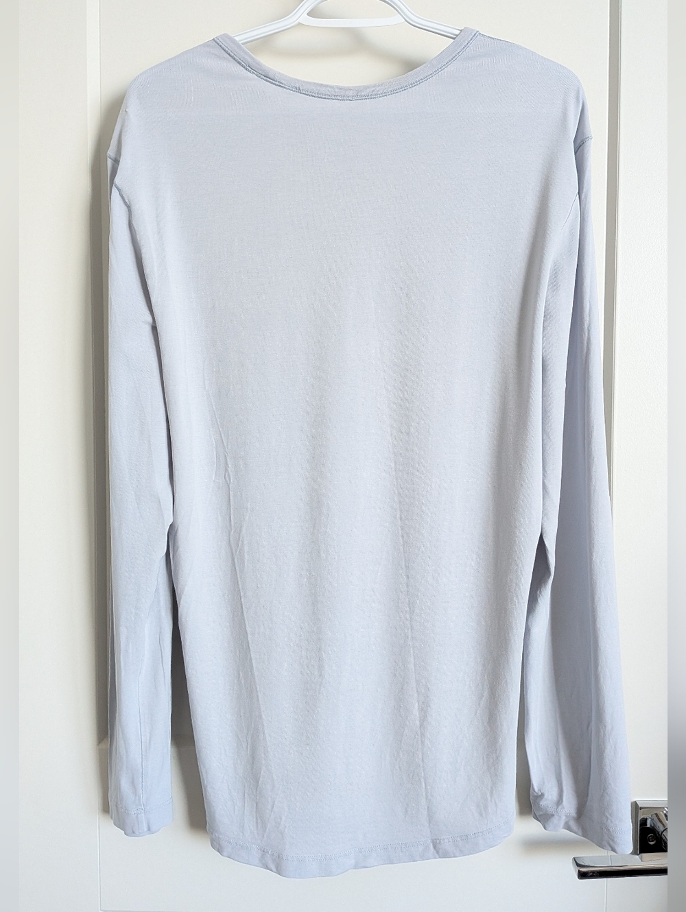 Lululemon 5 Year Basic Long Sleeve Crew Neck Light Blue Men's Shirt Medium - Picture 3 of 4